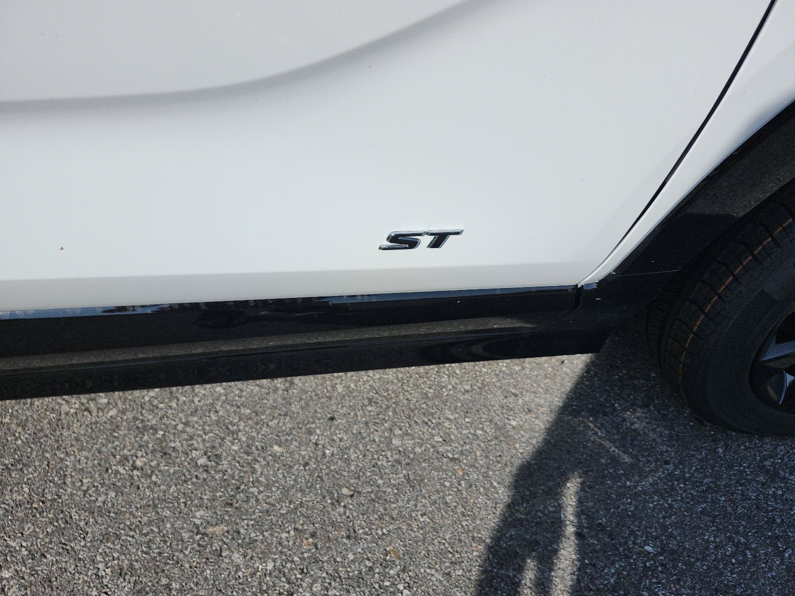 New 2026 Buick Encore GX Sport Touring w/ Comfort Package FWD image 6