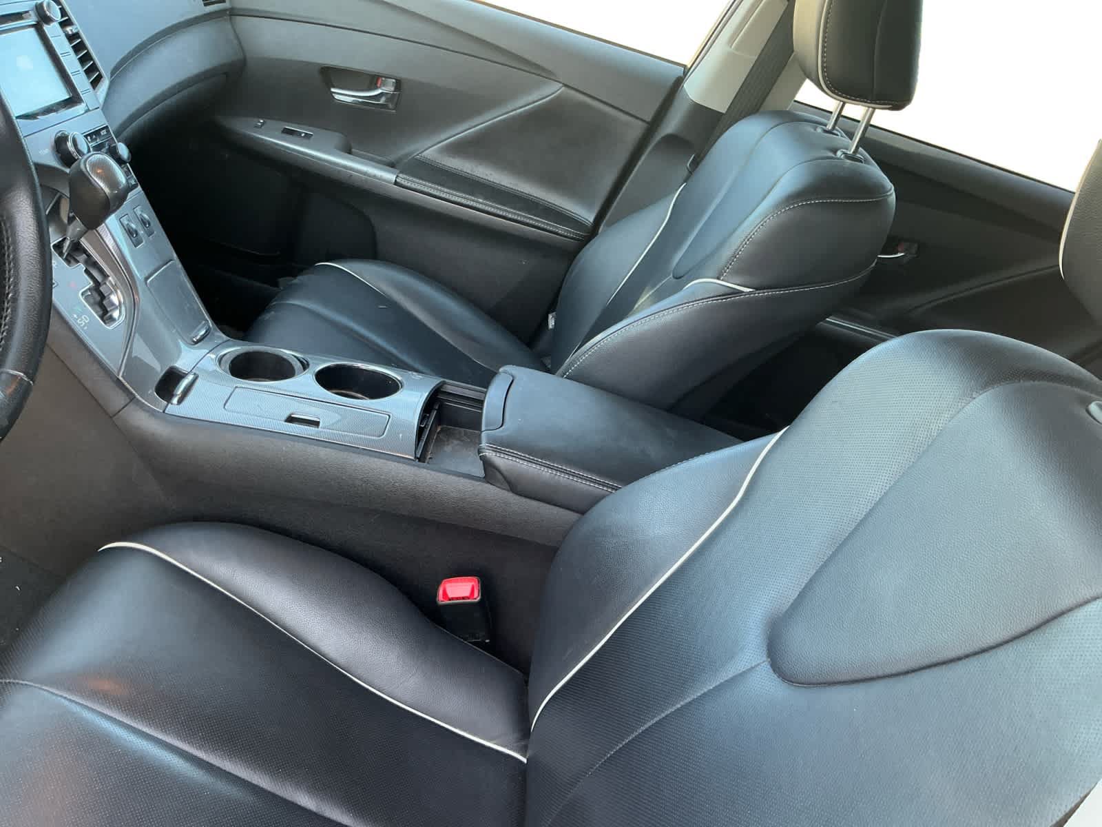 Used 2015 Toyota Venza Limited AWD/4WD image 9