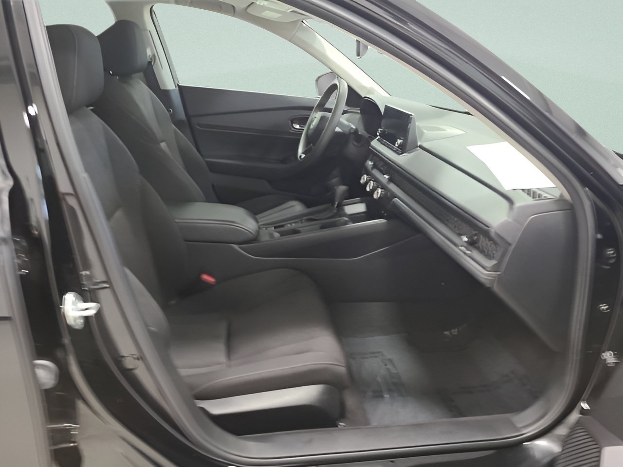 Used 2023 Honda Accord EX image 12