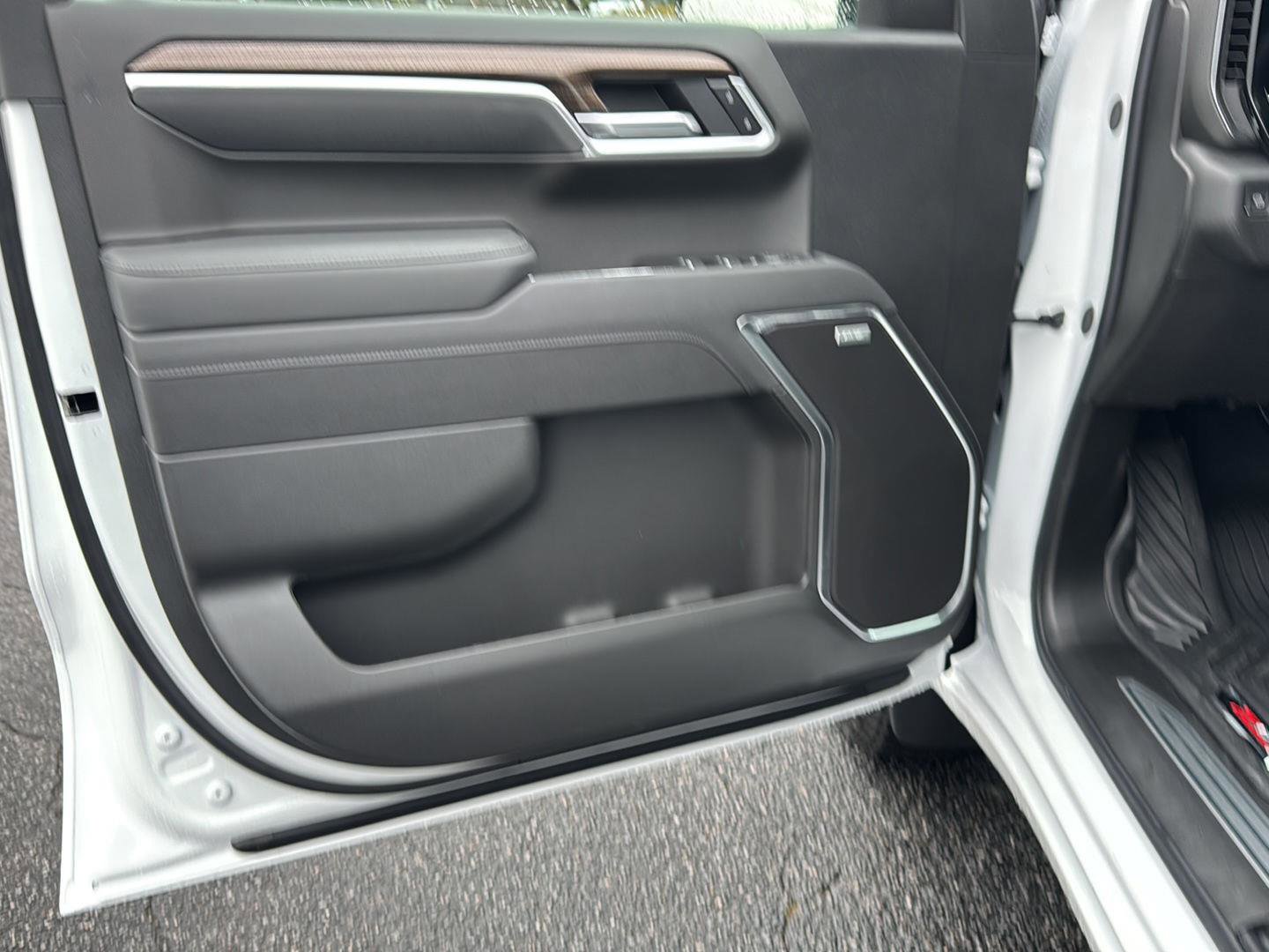 New 2026 Chevrolet Silverado 1500 RST image 14