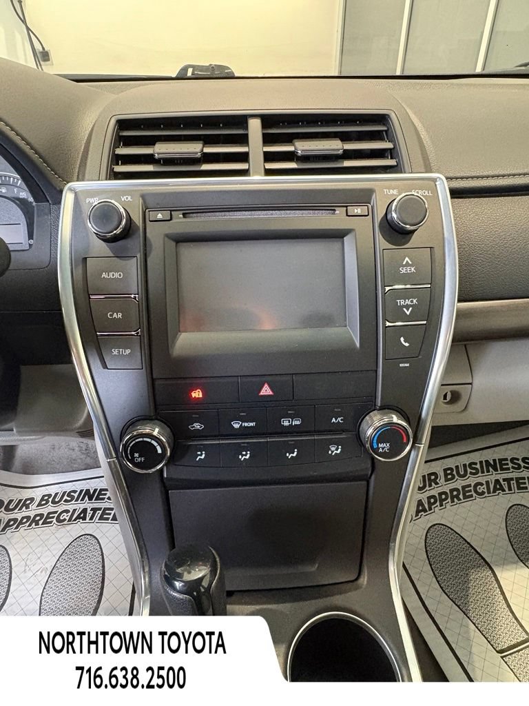 Used 2015 Toyota Camry LE FWD image 22