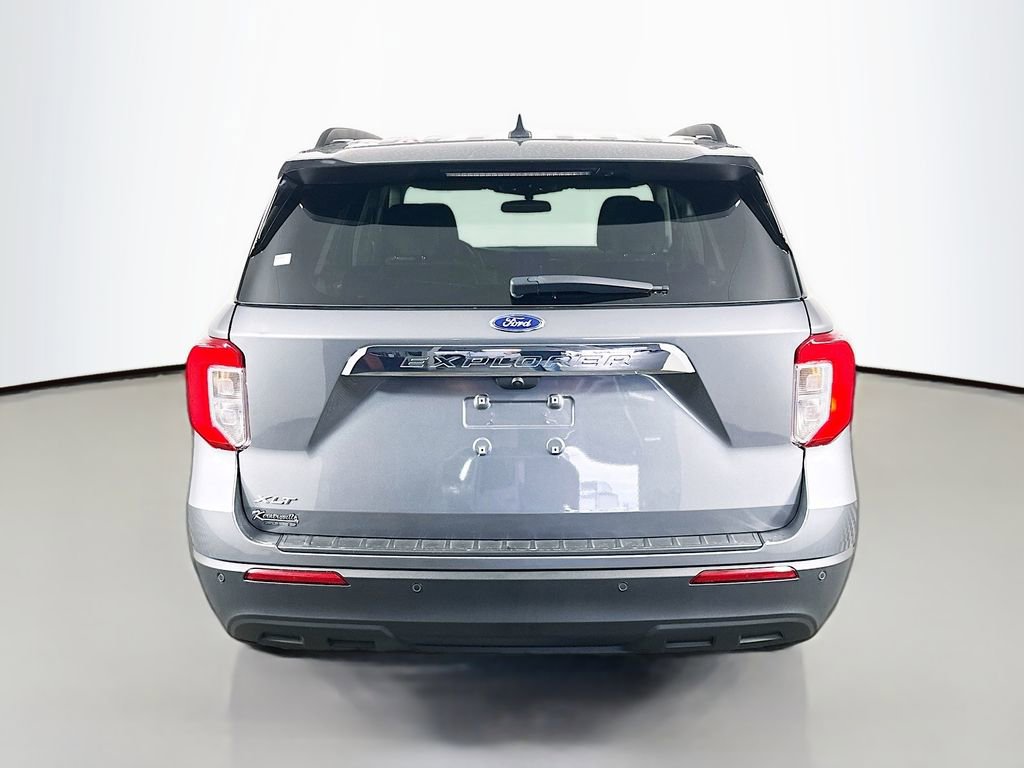 Used 2023 Ford Explorer XLT RWD image 6