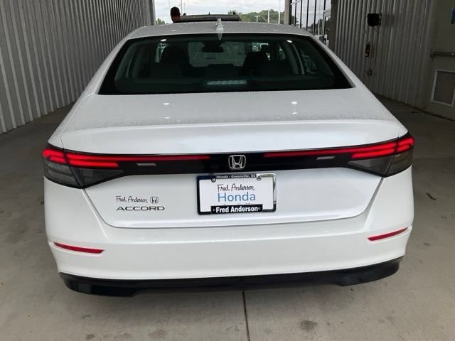 Certified 2023 Honda Accord EX image 17