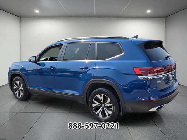 Certified 2026 Volkswagen Atlas SE FWD image 3
