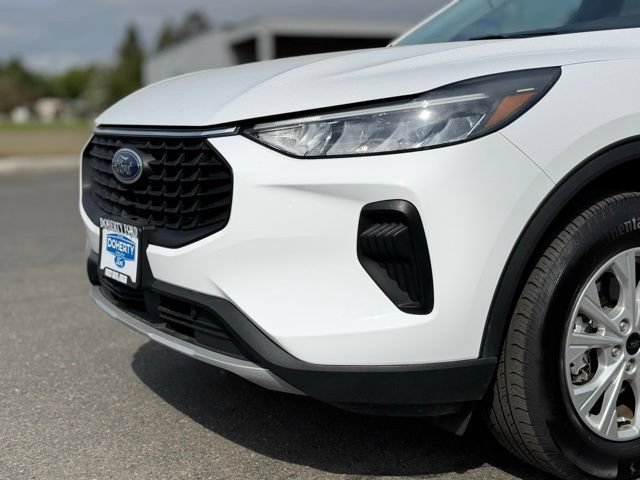 Used 2025 Ford Escape Active AWD/4WD image 7