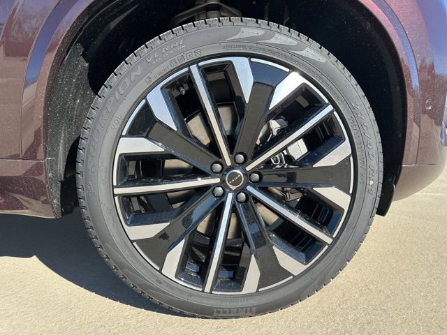 New 2026 Volvo XC90 T8 Ultra w/ Protection Package image 9