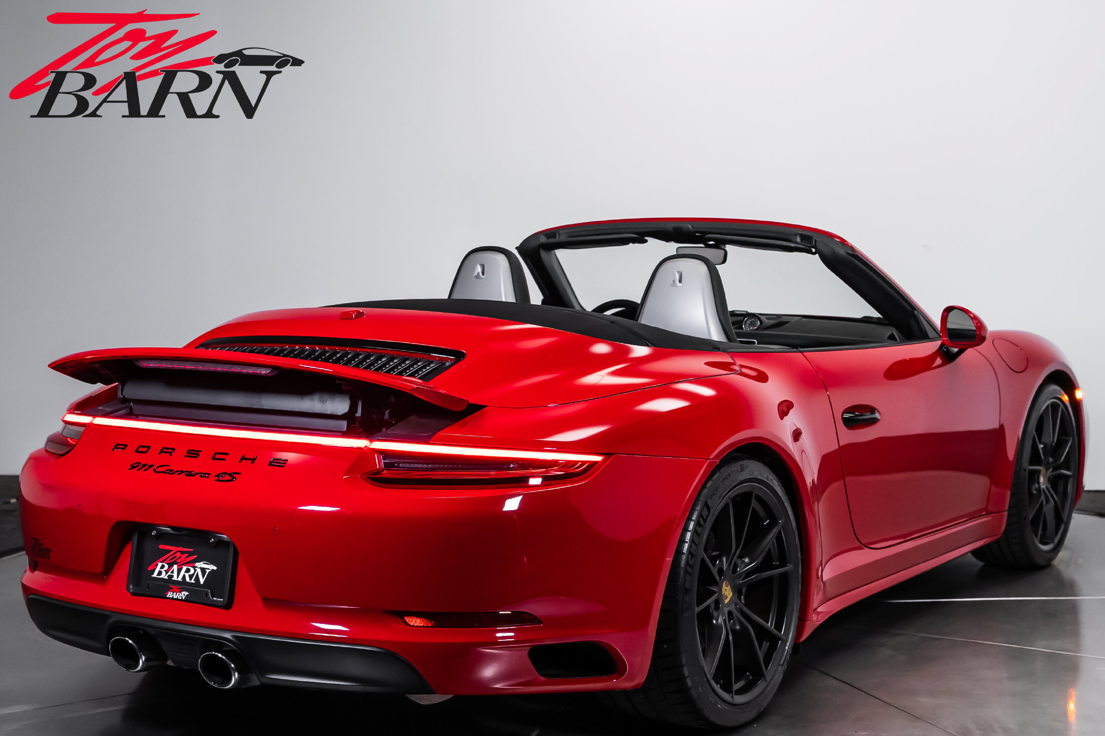 Used 2017 Porsche 911 Carrera 4S AWD/4WD image 5