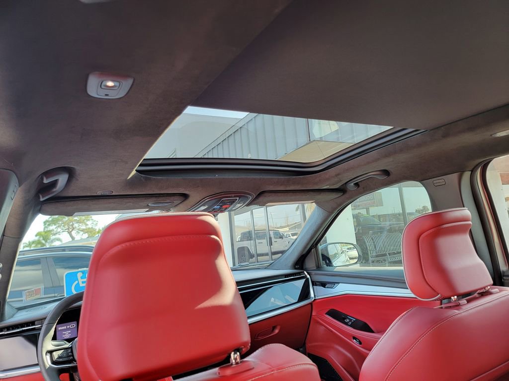 Used 2025 Jeep Wagoneer S Launch Edition image 23