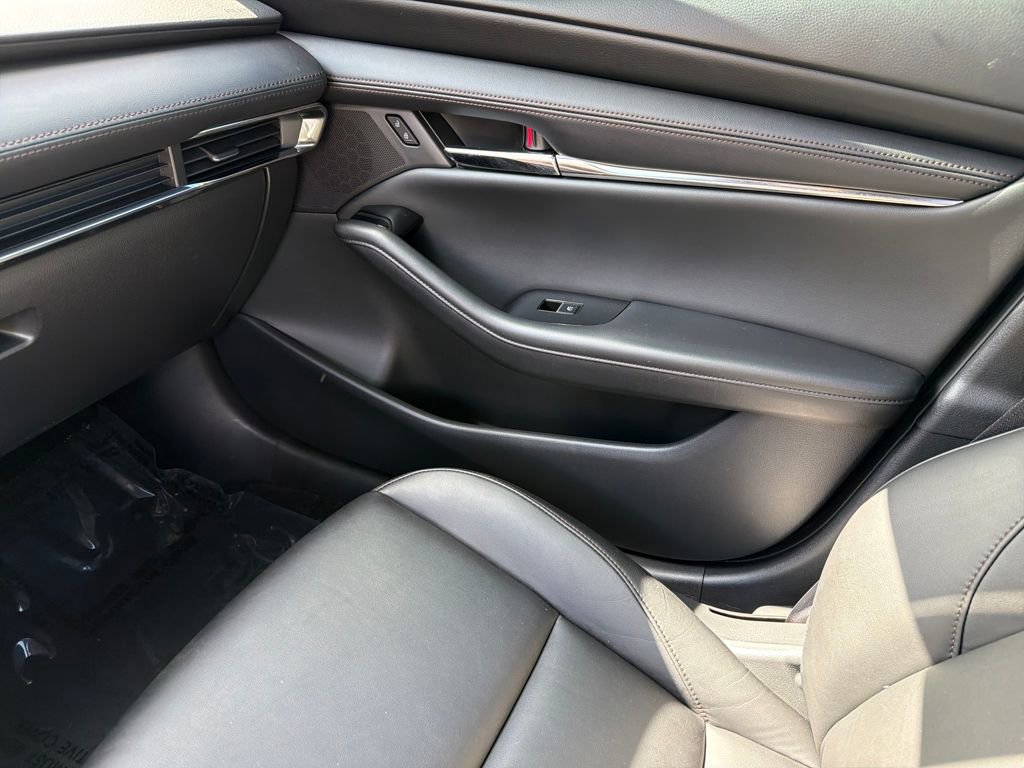 Used 2024 MAZDA MAZDA3 s image 30