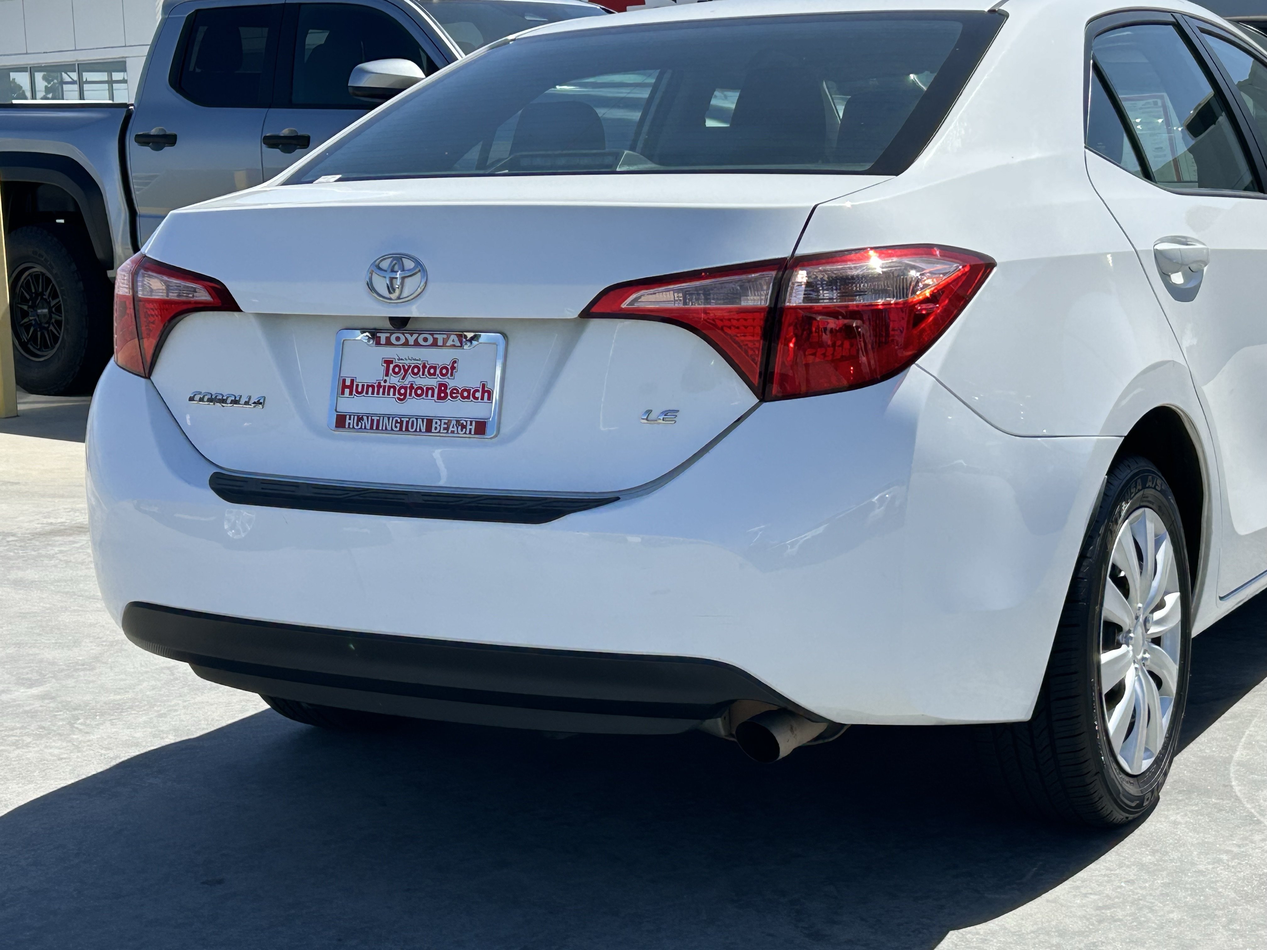 Certified 2019 Toyota Corolla LE FWD image 4