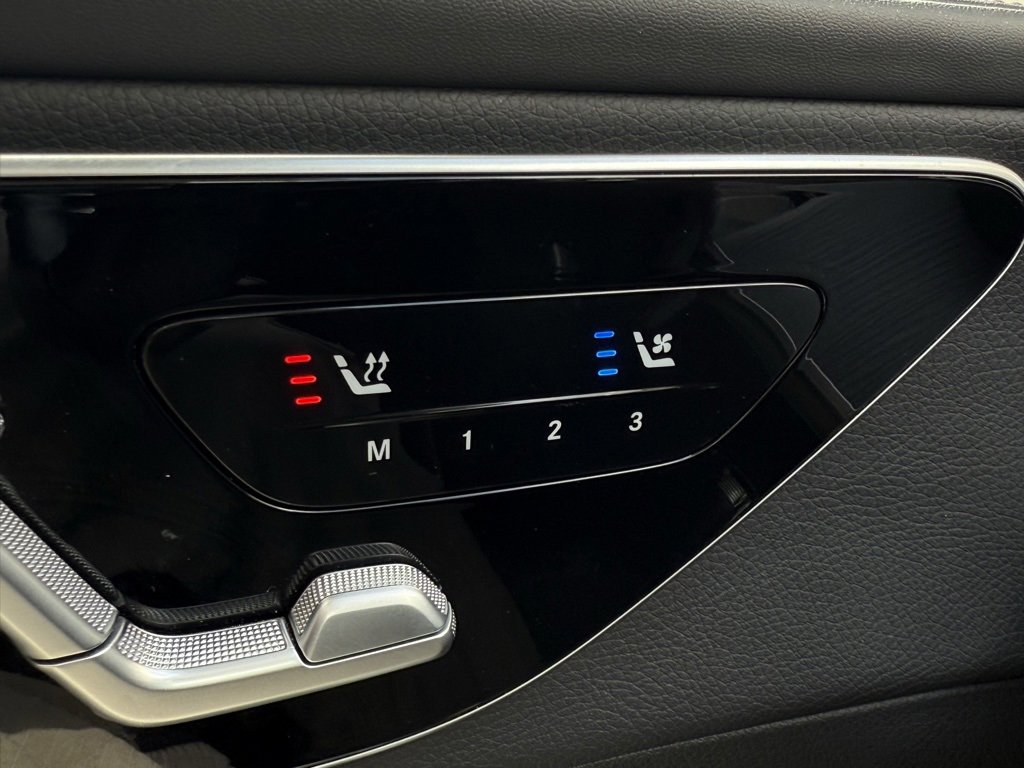 Used 2023 Mercedes-Benz GLC 300 4MATIC image 13