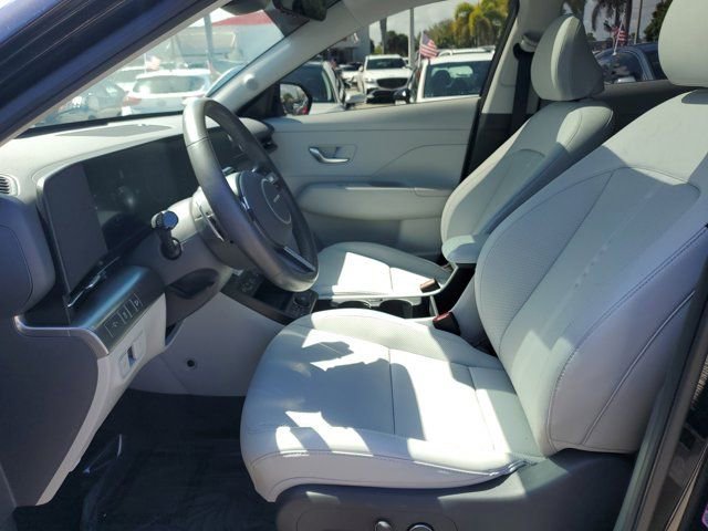 Used 2025 Hyundai Kona Limited image 12