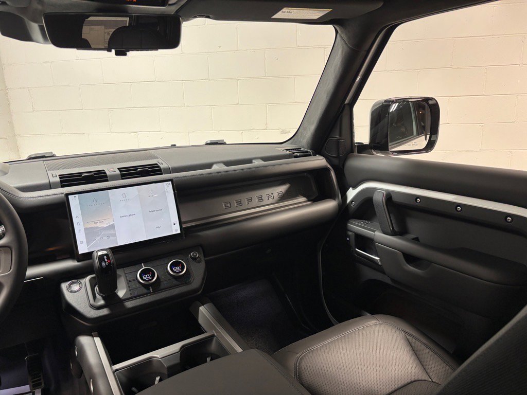New 2025 Land Rover Defender 110 V8 image 36