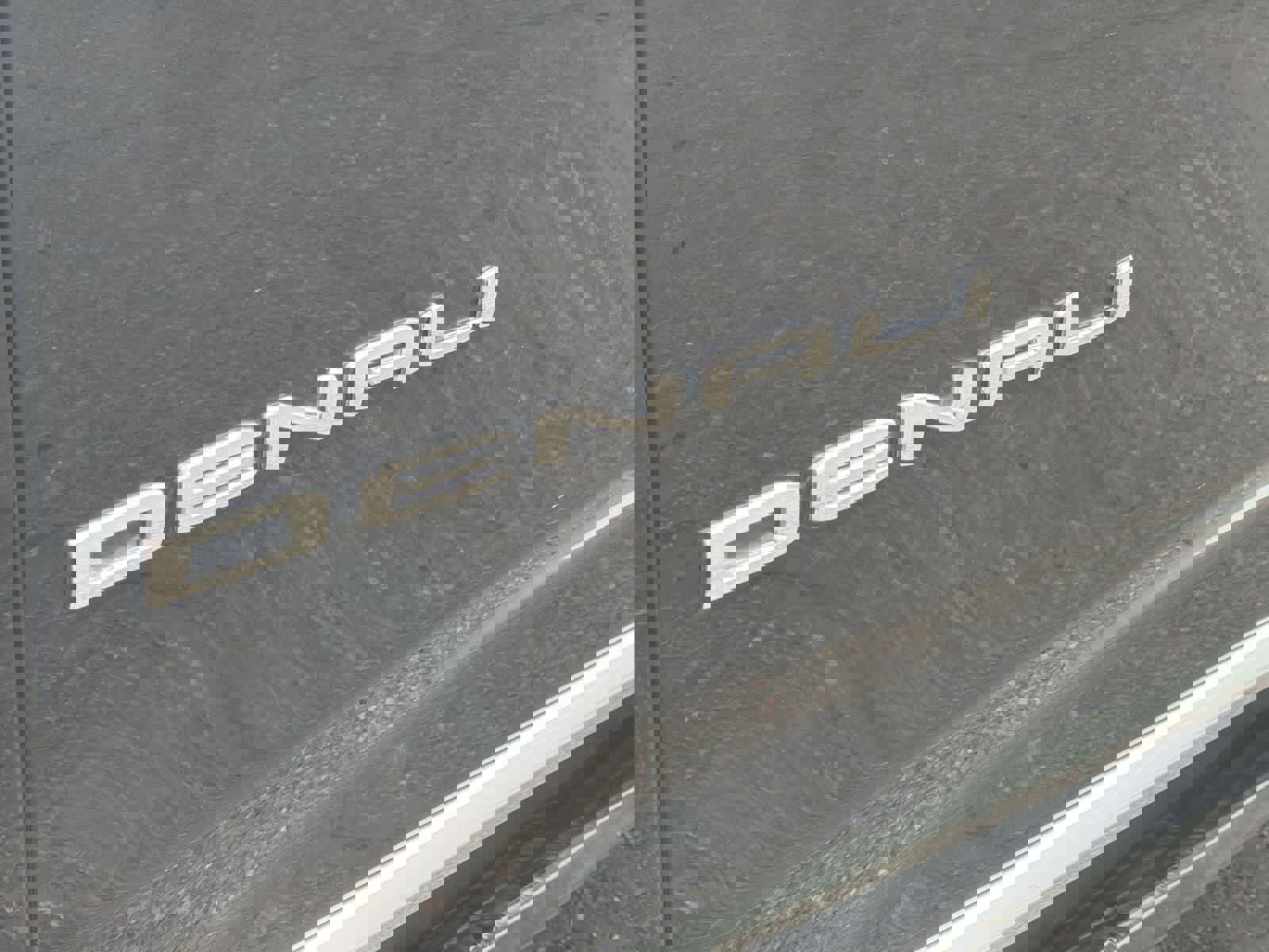 Used 2023 GMC Yukon Denali image 33