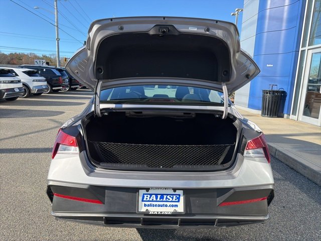 Certified 2025 Hyundai Elantra Sport image 35