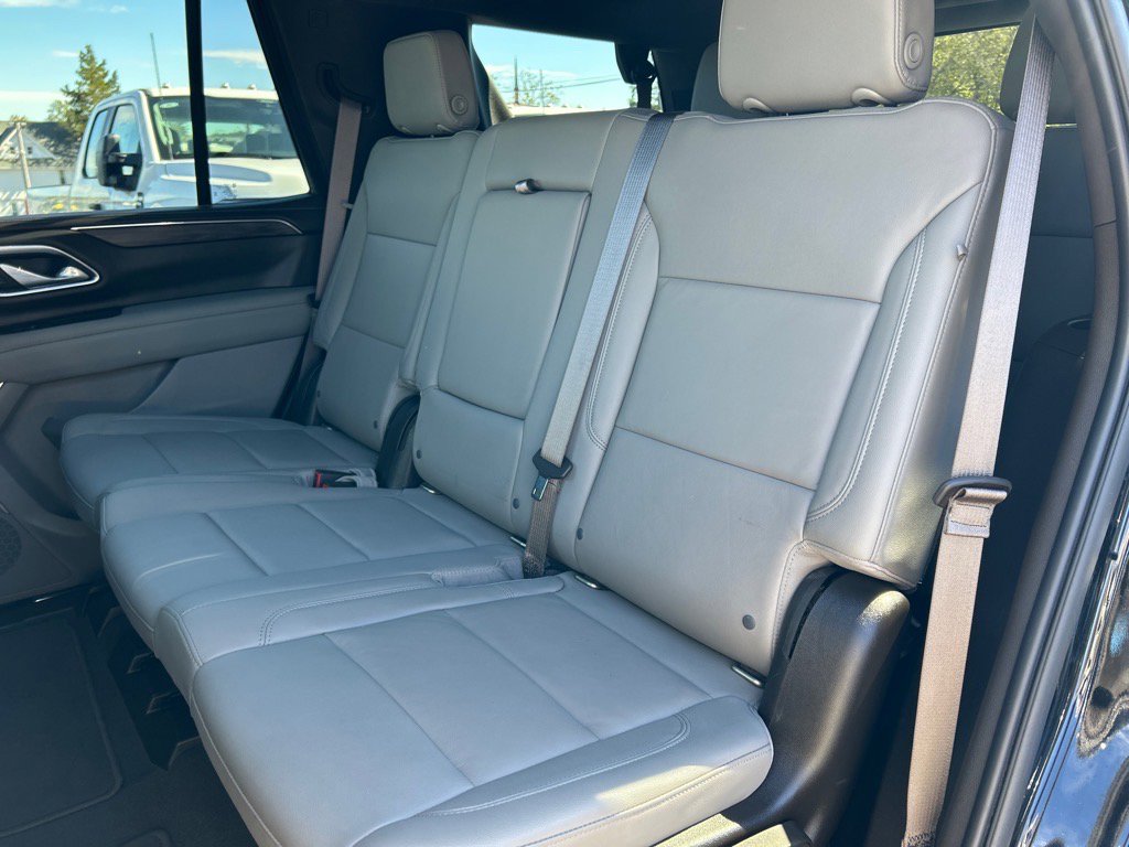 Used 2021 Chevrolet Tahoe LT w/ LT Signature Package image 12