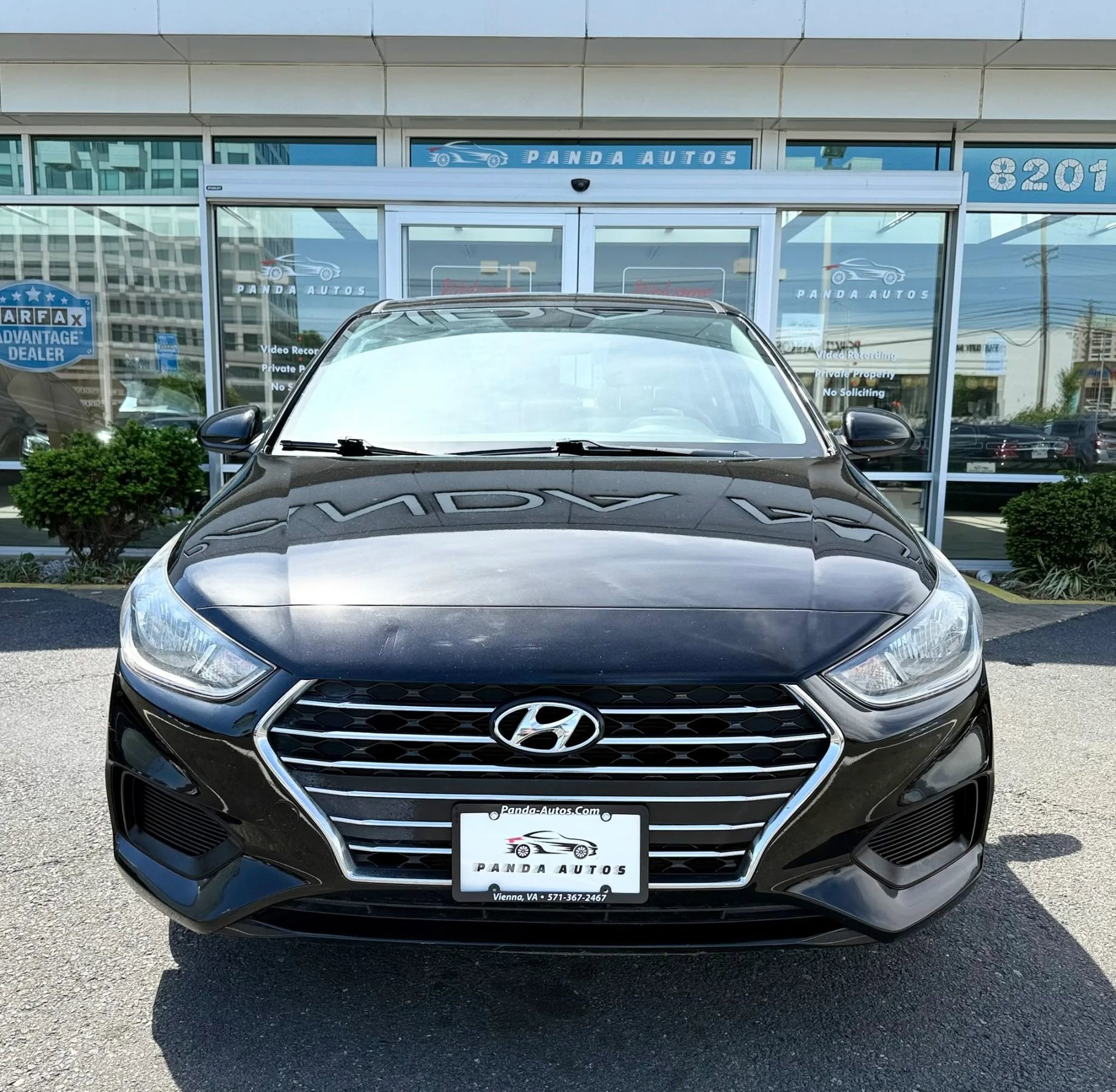 Used 2019 Hyundai Accent SE FWD image 2
