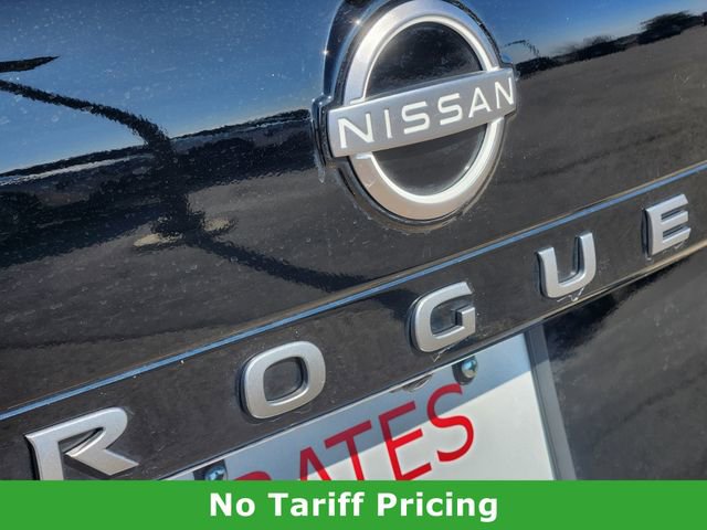 Certified 2025 Nissan Rogue SV FWD image 10