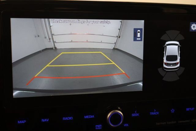 Used 2020 Hyundai Ioniq Limited FWD image 22
