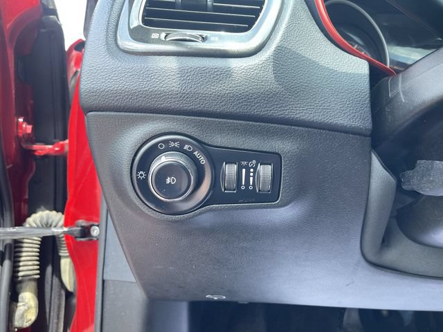 Used 2017 Jeep Compass Trailhawk w/ Navigation Group AWD/4WD image 18