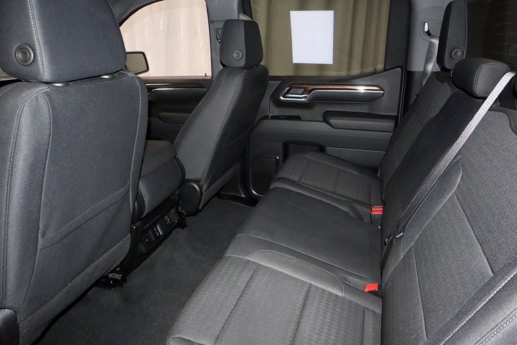 Used 2024 Chevrolet Silverado 1500 LT AWD/4WD image 21