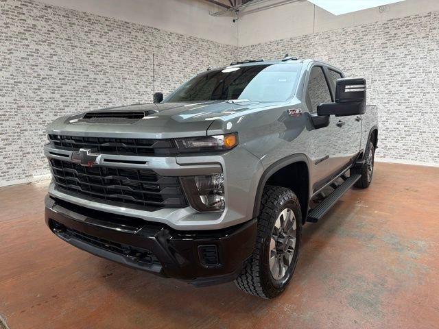 Used 2024 Chevrolet Silverado 2500 Custom w/ Custom Value Package AWD/4WD image 3