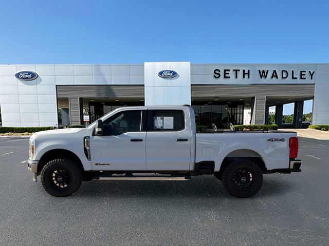 Used 2023 Ford F350 XLT AWD/4WD image 4
