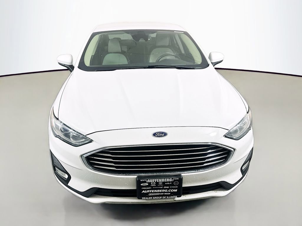 Used 2020 Ford Fusion SE w/ Equipment Group 151A image 2