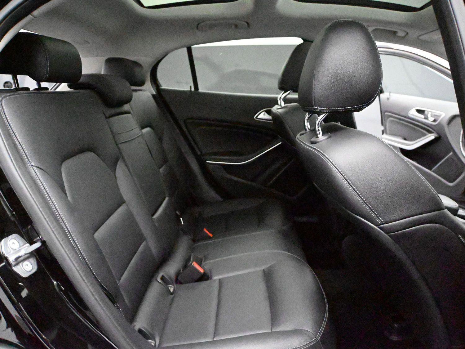 Used 2020 Mercedes-Benz GLA 250 4MATIC image 19