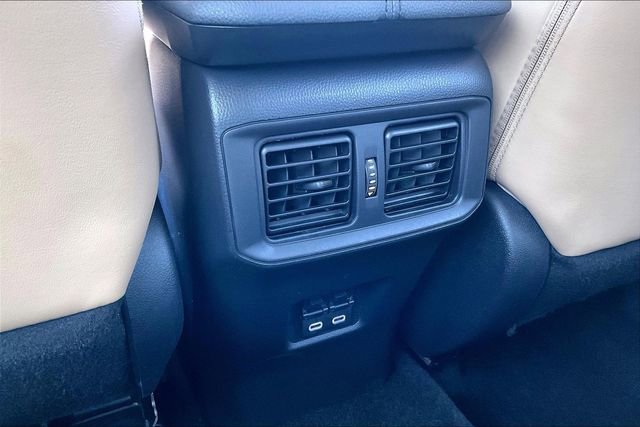 Used 2023 Toyota RAV4 XLE Premium image 10