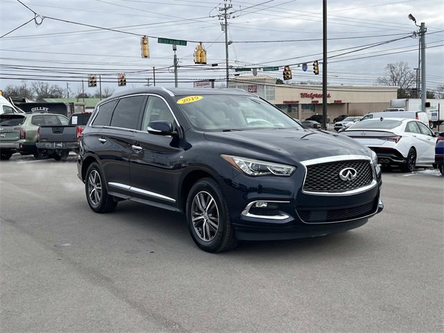 Used 2019 INFINITI QX60 Luxe w/ Essential Package image 3