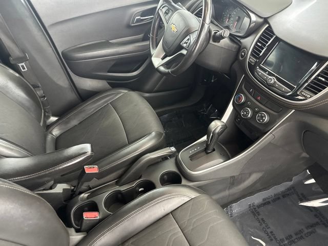 Used 2022 Chevrolet Trax LT w/ Driver Confidence Package AWD/4WD image 21