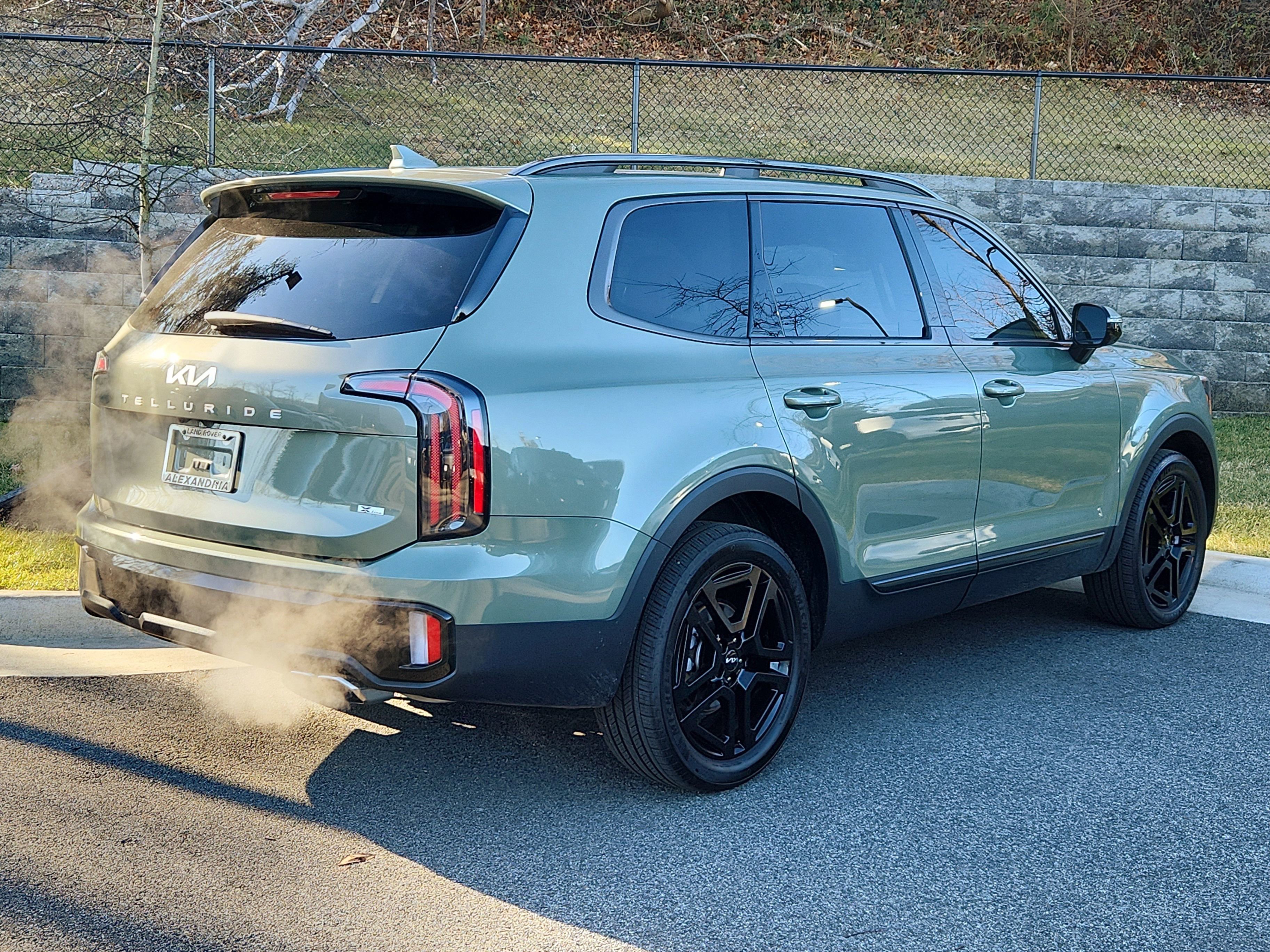 Used 2024 Kia Telluride SX Prestige X-Line image 2