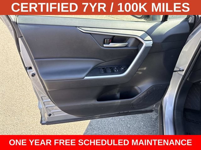 Used 2025 Toyota RAV4 XLE AWD/4WD image 13