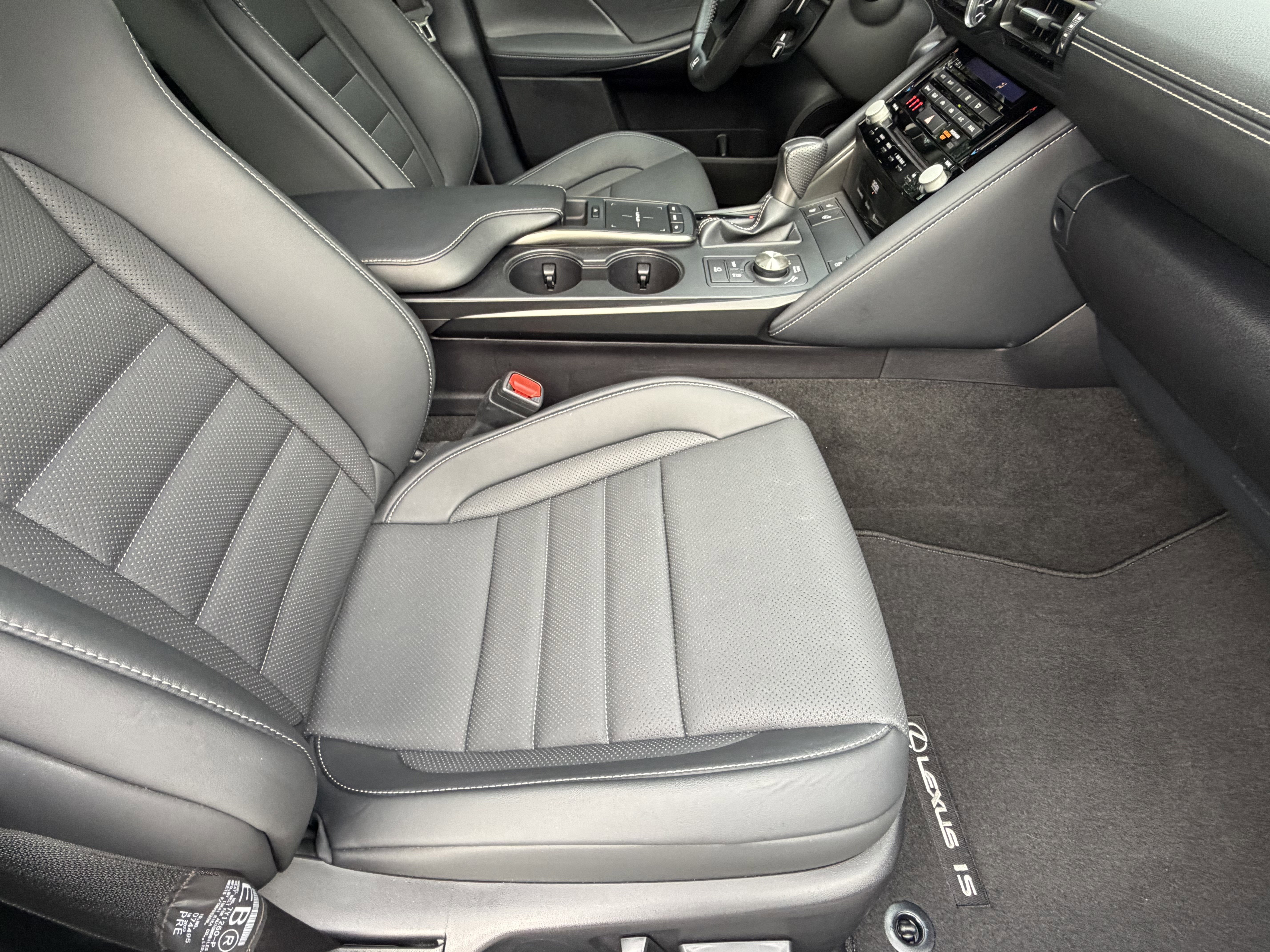 Used 2023 Lexus IS 350 F Sport RWD image 45