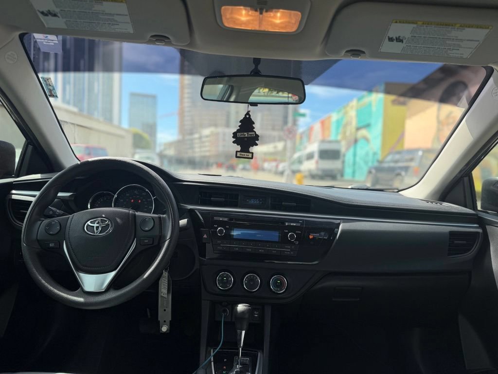 Used 2015 Toyota Corolla L FWD image 16