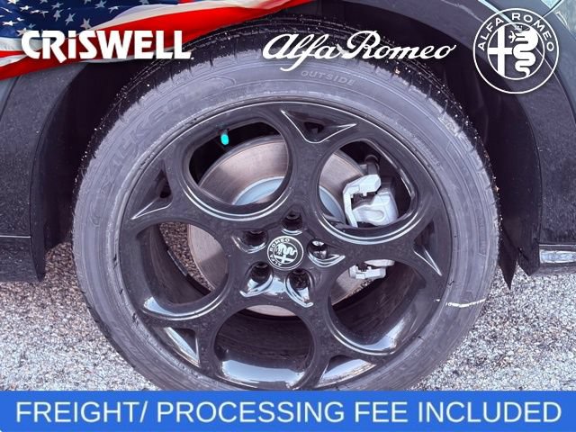 New 2026 Alfa Romeo Tonale w/ Black Premium Package AWD/4WD image 11