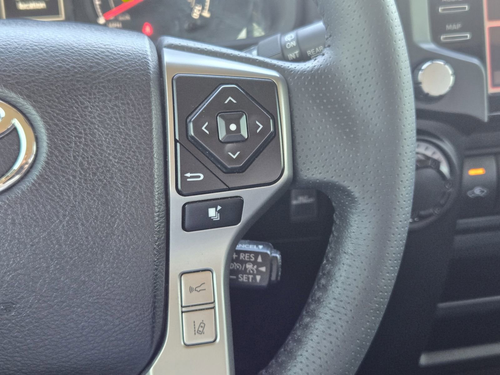 Used 2024 Toyota 4Runner SR5 image 29