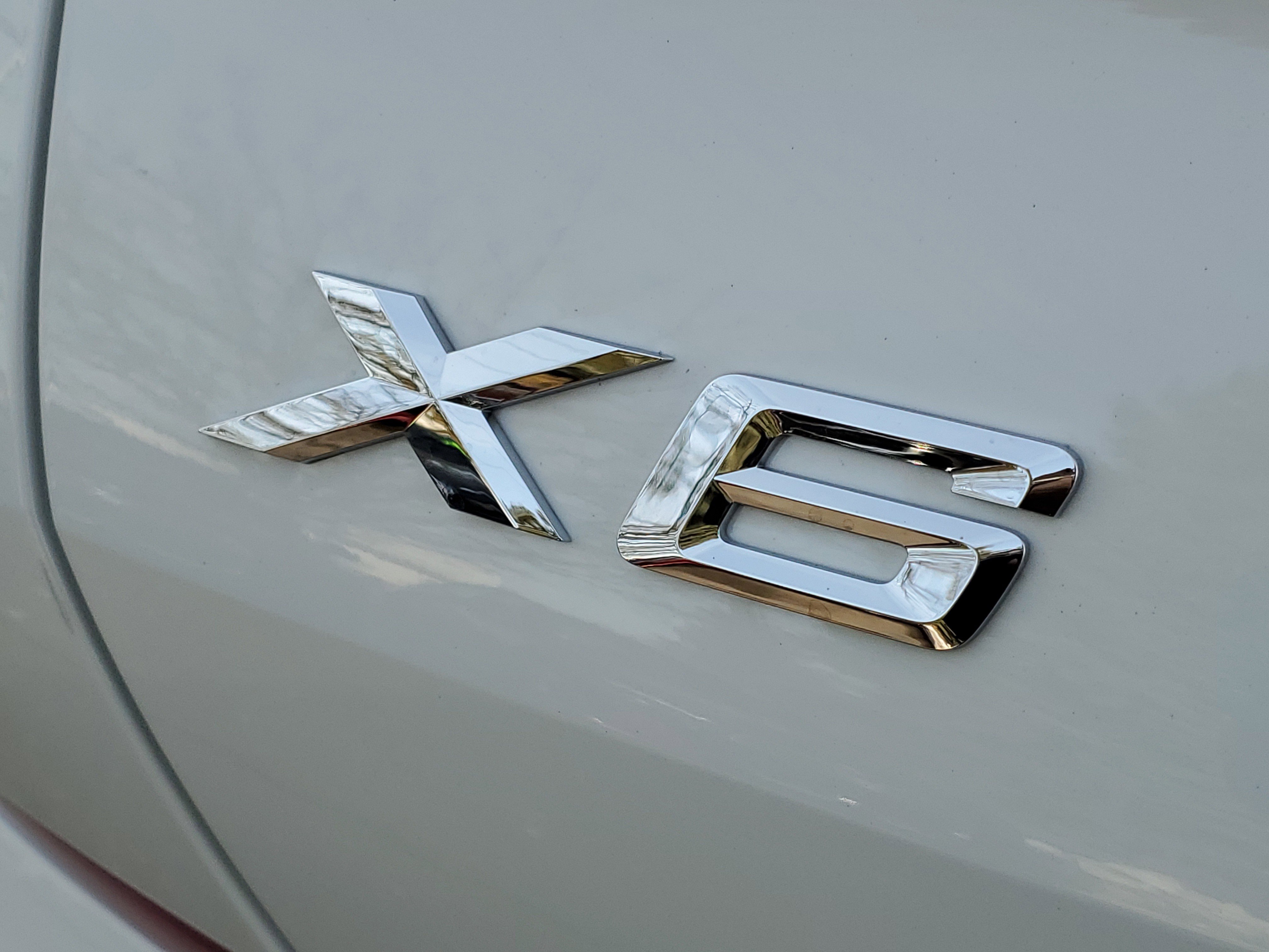 New 2026 BMW X6 xDrive40i w/ Climate Comfort Package image 29