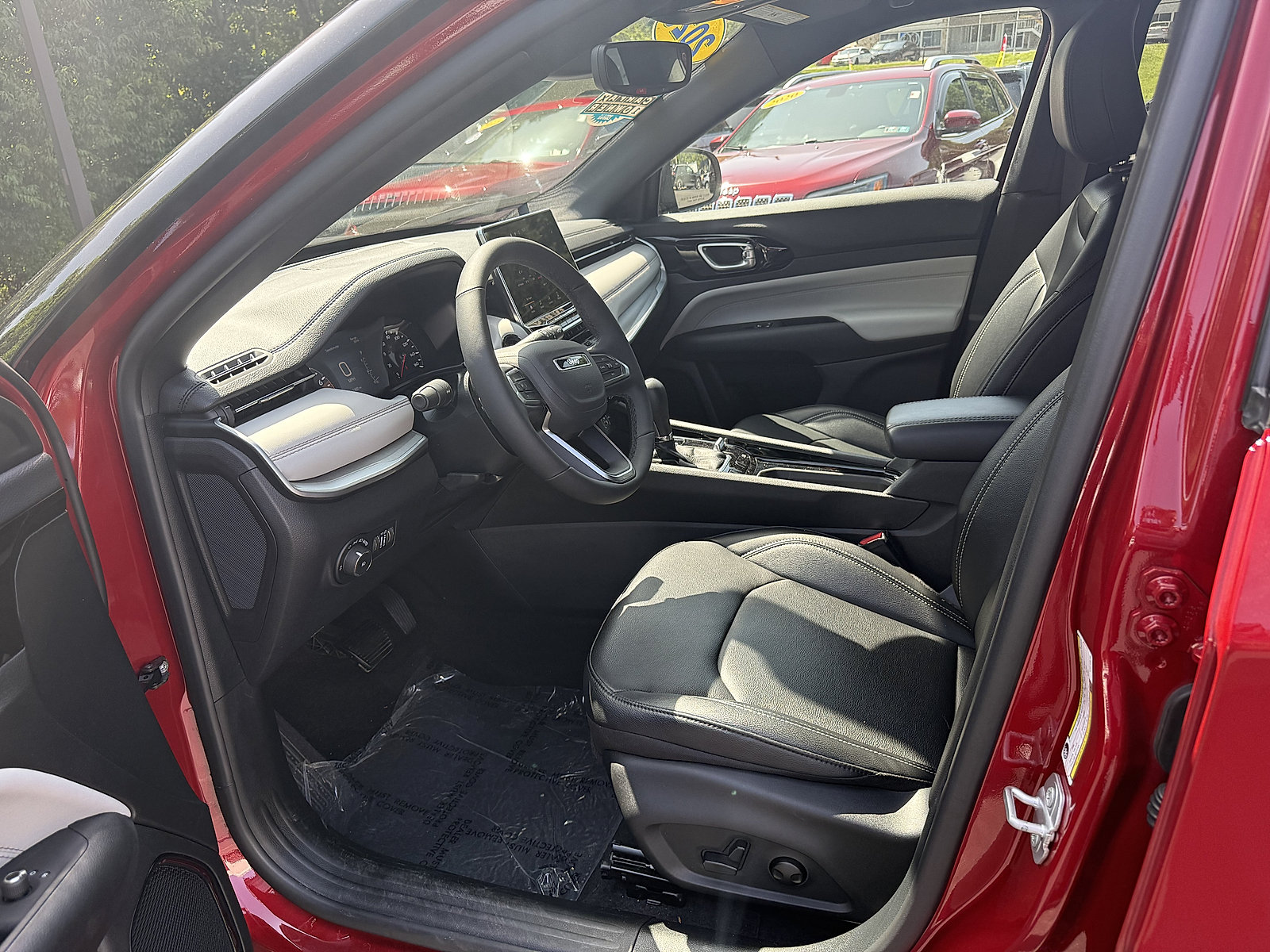 Used 2026 Jeep Compass Limited AWD/4WD image 10