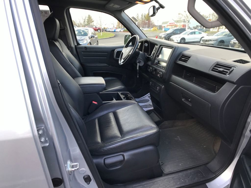 Used 2014 Honda Ridgeline SE image 12