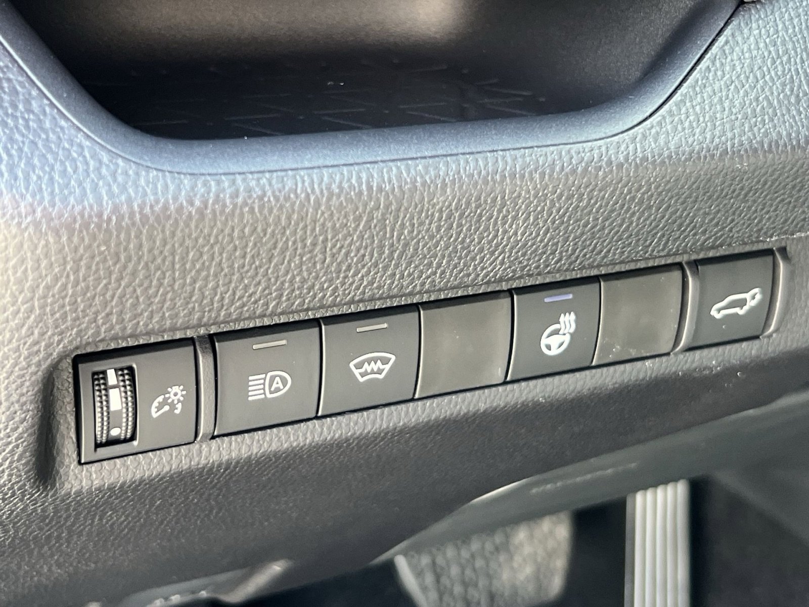 New 2025 Toyota RAV4 XLE image 23