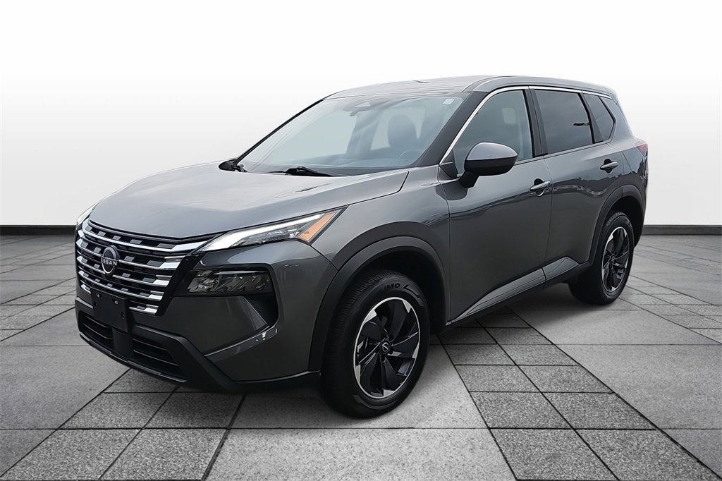 Used 2024 Nissan Rogue SV