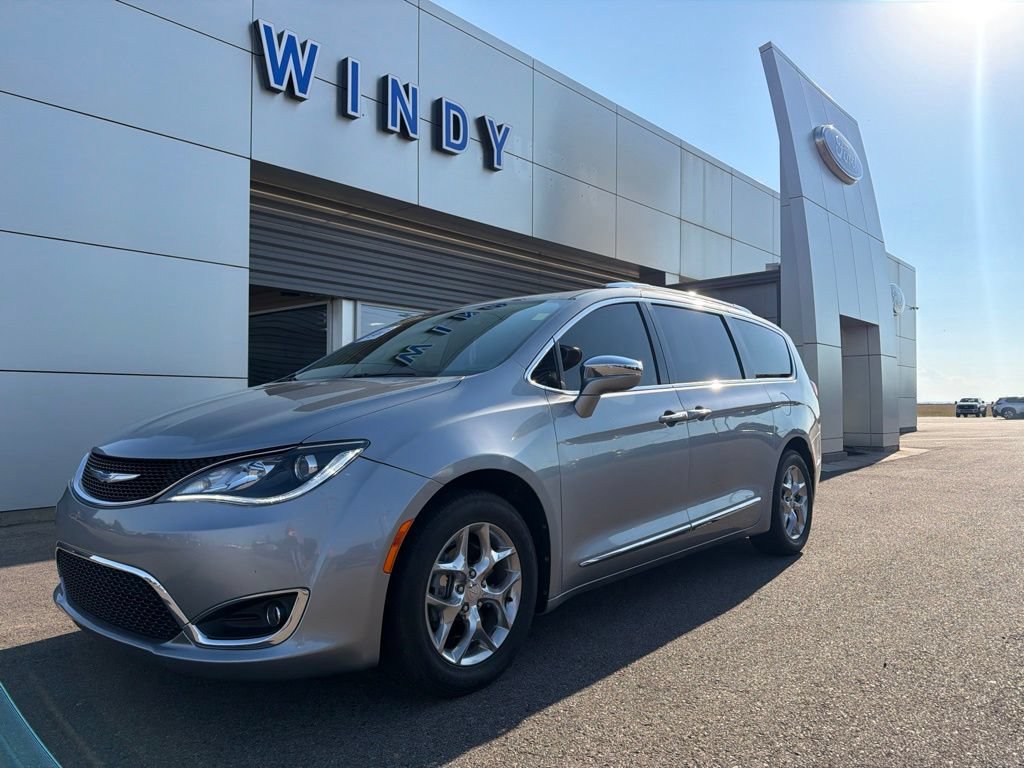 Used 2018 Chrysler Pacifica Limited