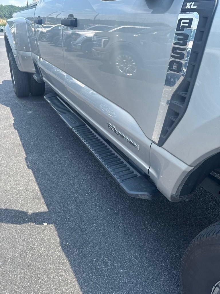 Used 2023 Ford F350 XL w/ XL Driver Assist Package AWD/4WD image 6