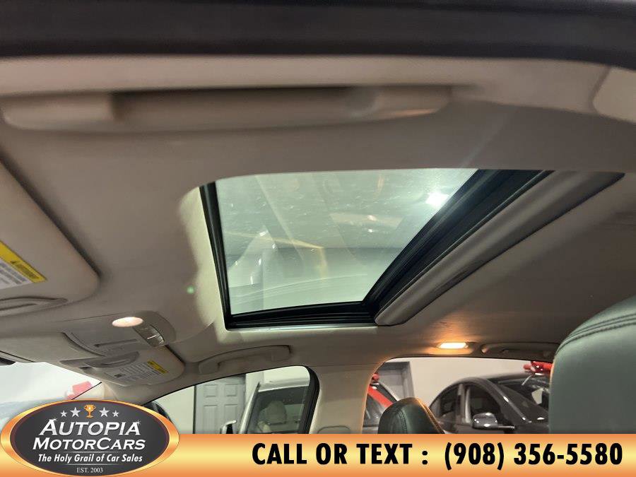 Used 2017 INFINITI Q50 3.0t Premium w/ Driver Assistance Package image 29