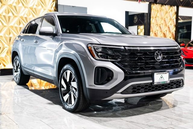 Used 2025 Volkswagen Atlas Cross Sport SE AWD/4WD image 1