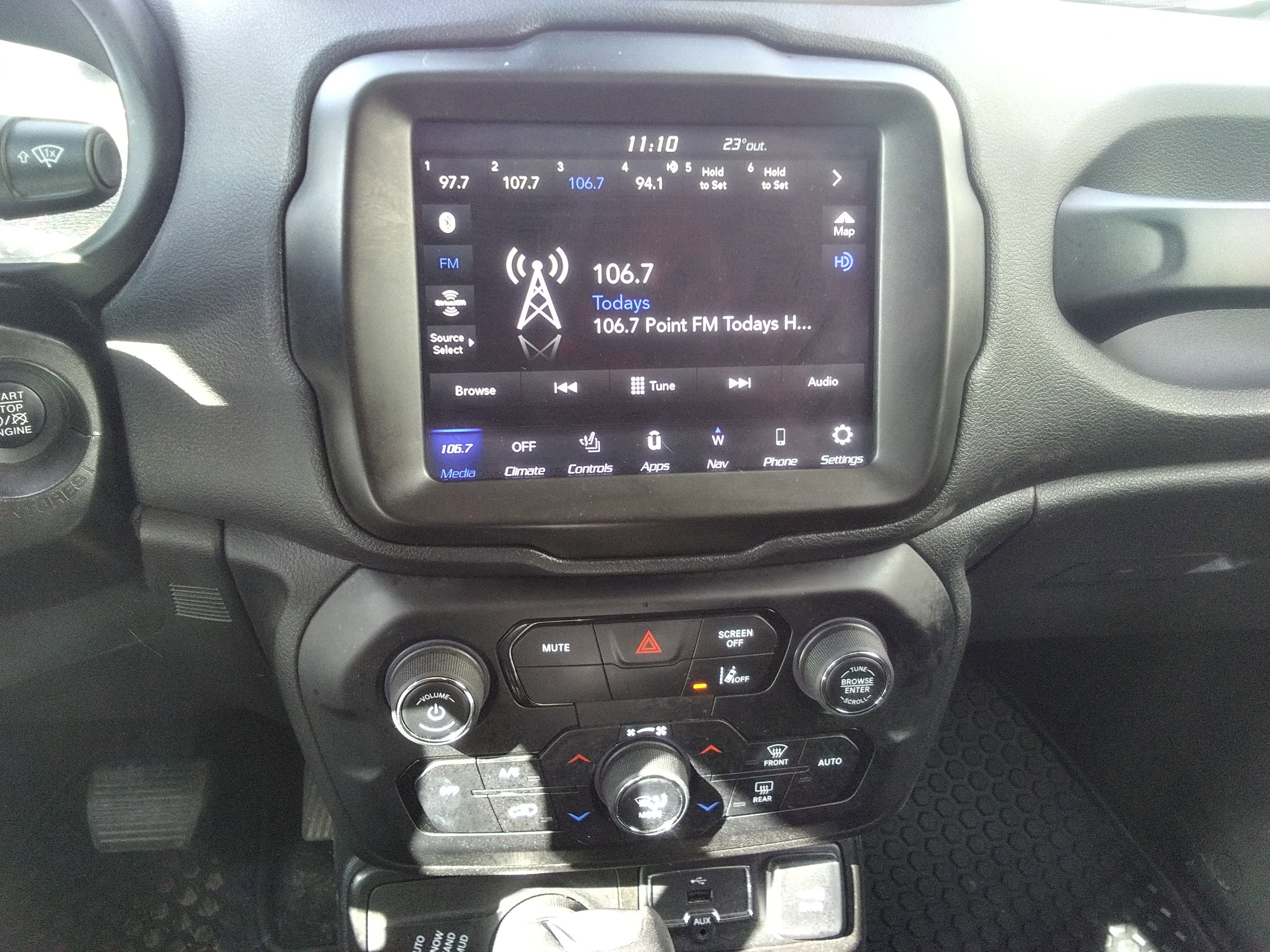 Used 2022 Jeep Renegade Latitude w/ Convenience Group AWD/4WD image 20
