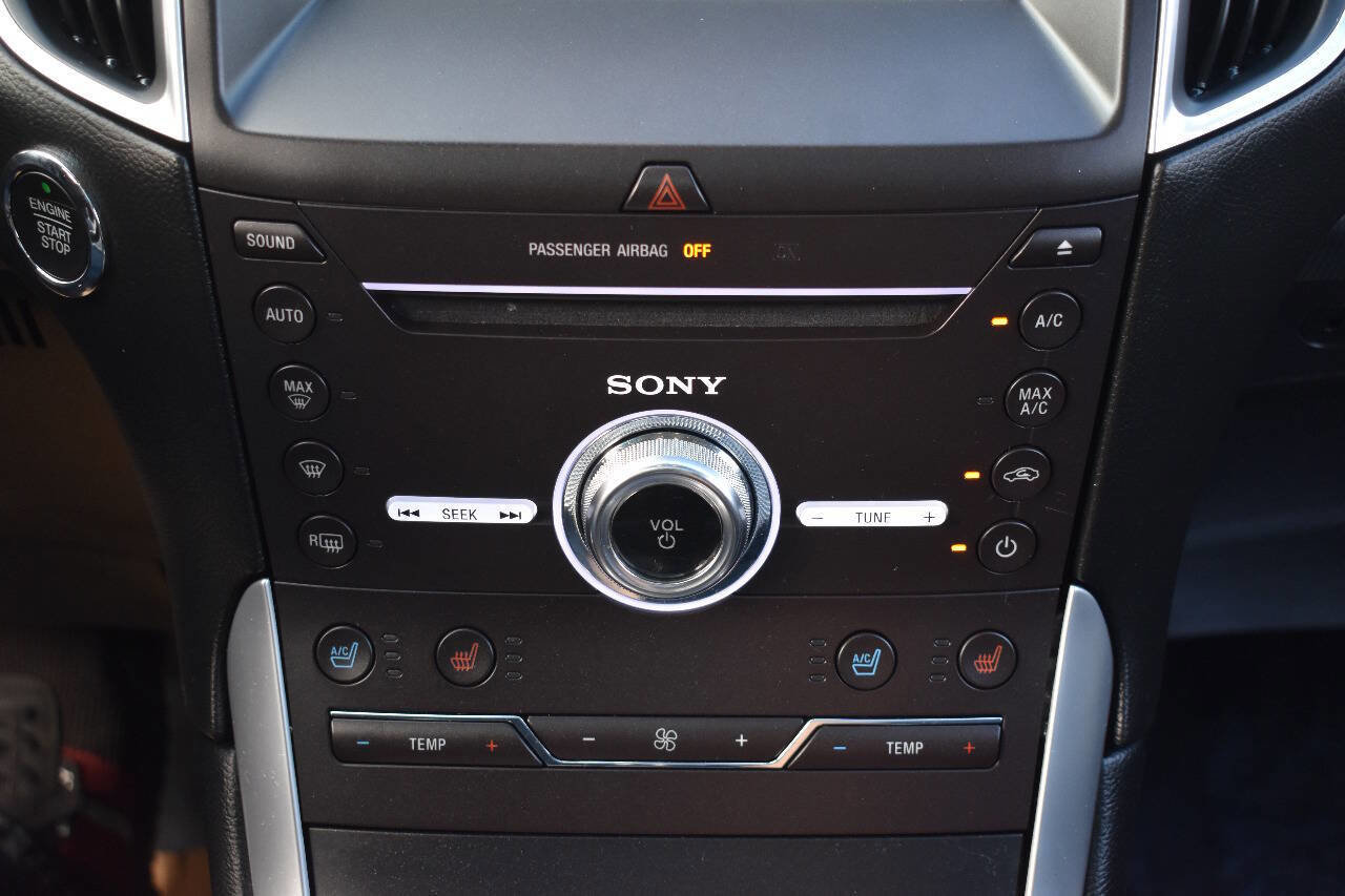 Used 2017 Ford Edge Titanium w/ Equipment Group 301A image 27