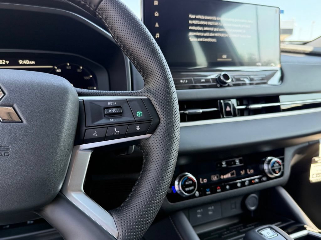 New 2026 Mitsubishi Outlander SEL AWD/4WD image 24